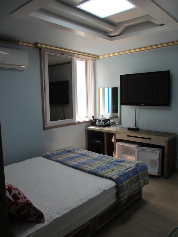 Moiri Guesthouse ยอซู ภายนอก รูปภาพ