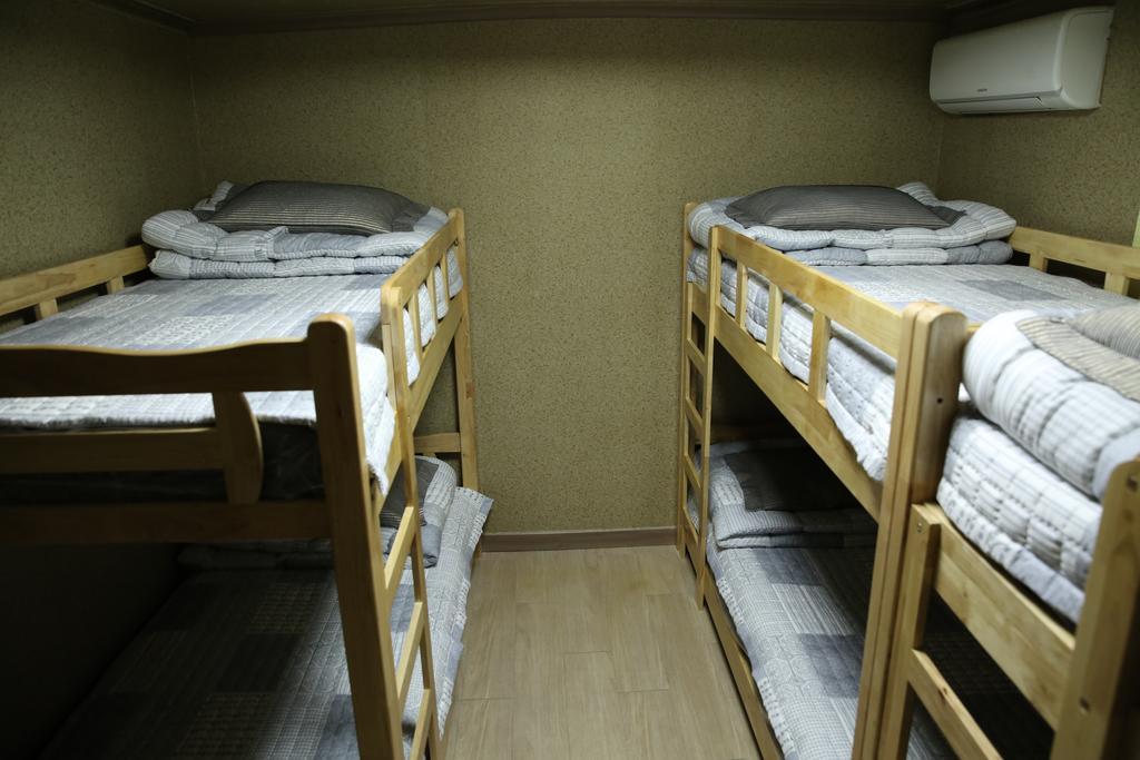 Moiri Guesthouse ยอซู ภายนอก รูปภาพ