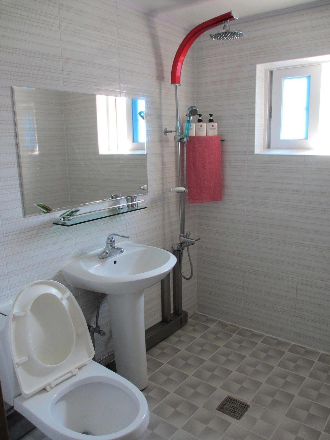 Moiri Guesthouse ยอซู ภายนอก รูปภาพ